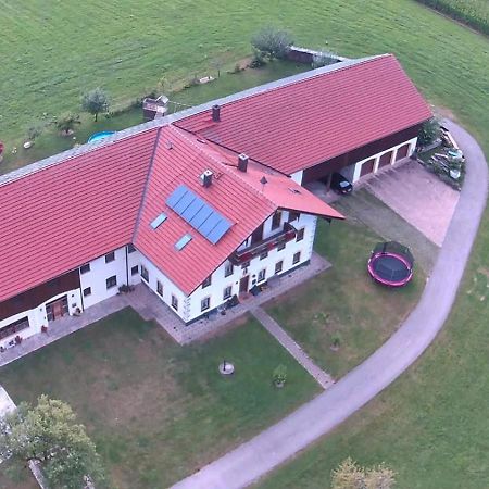 Ferienwohnung Glueck Saaldorf-Surheim Eksteriør billede